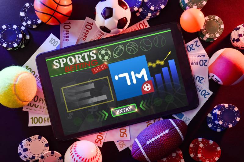 Về Chúng Tôi 2 Công nghệ tiên tiến và trải nghiệm người dùng